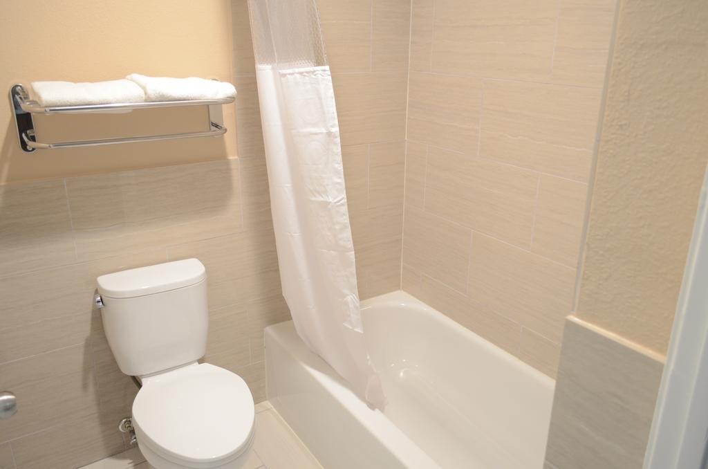 Regency Inn Humble Iah - Intercontinental Exterior photo
